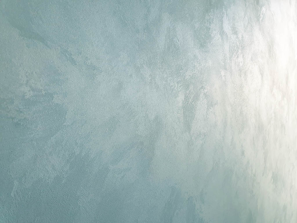 Перламутровая краска с эффектом шёлка Oikos Ottocento. Эффект восточного шёлка. Цвет AN764. Вид вблизи и под углом Перламутровая краска с эффектом шёлка Oikos Ottocento. Эффект восточного шёлка. Цвет AN764. Вид вблизи и под углом